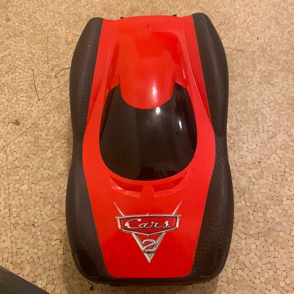 Cars 2 Lightning McQueen Storage Case Fold Out Ramp Disney
